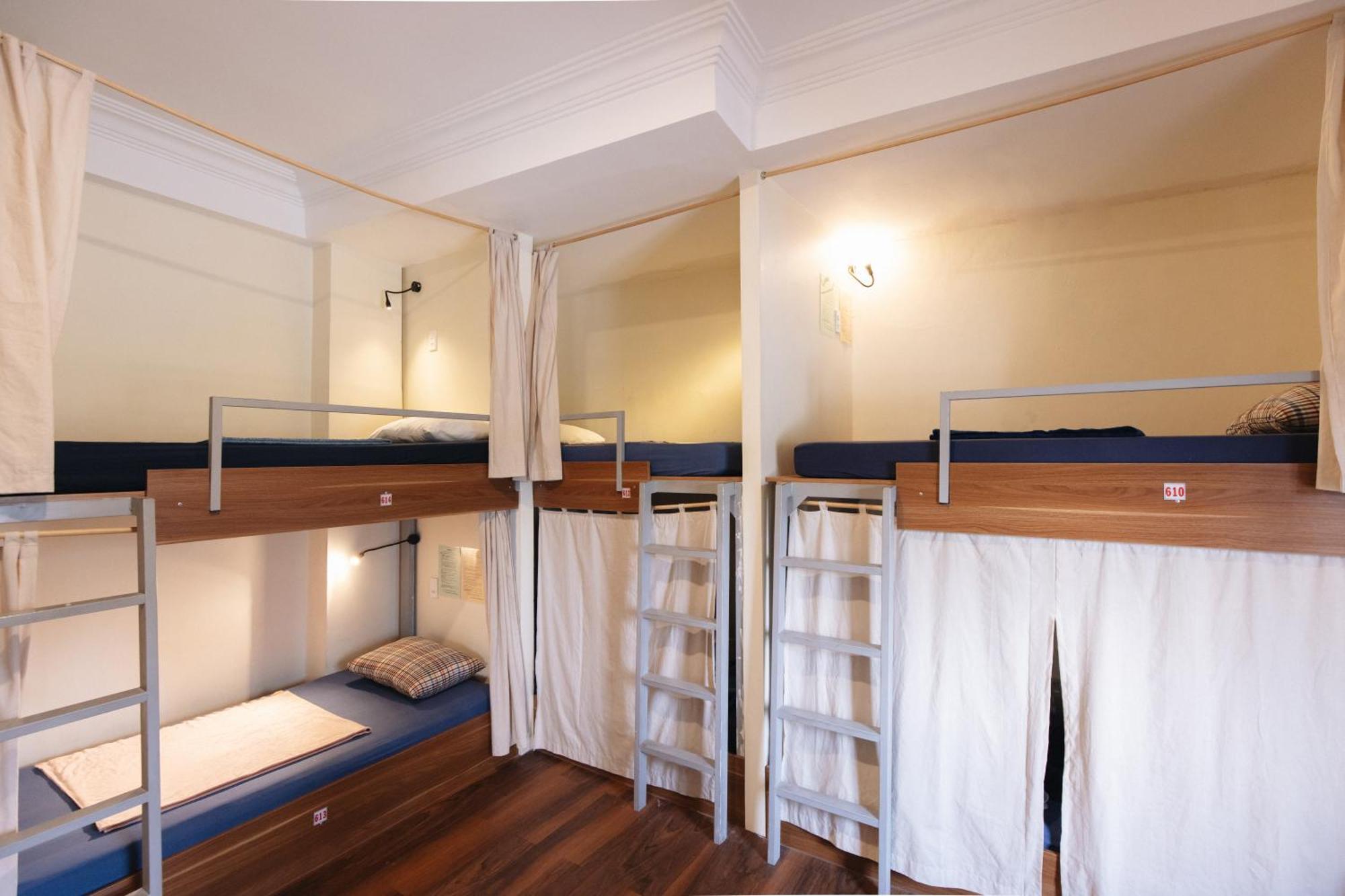 9 Hostel And Suites Хошимин Екстериор снимка